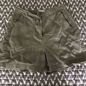 willi smith shorts size 6!